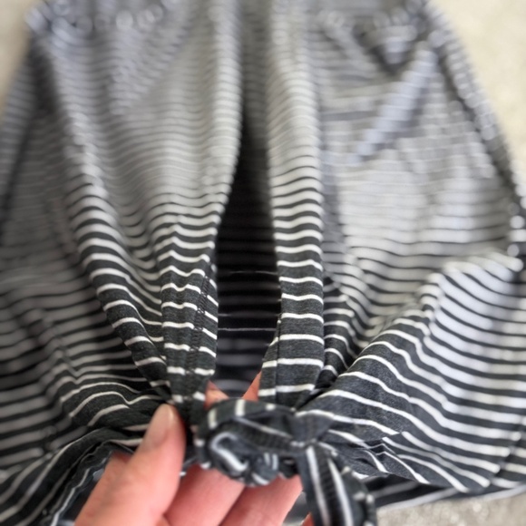 Lululemon Open Back Tank - Picture 6 of 7